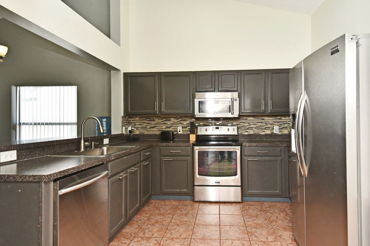 708 Mclean Court - Photo 7 of 17