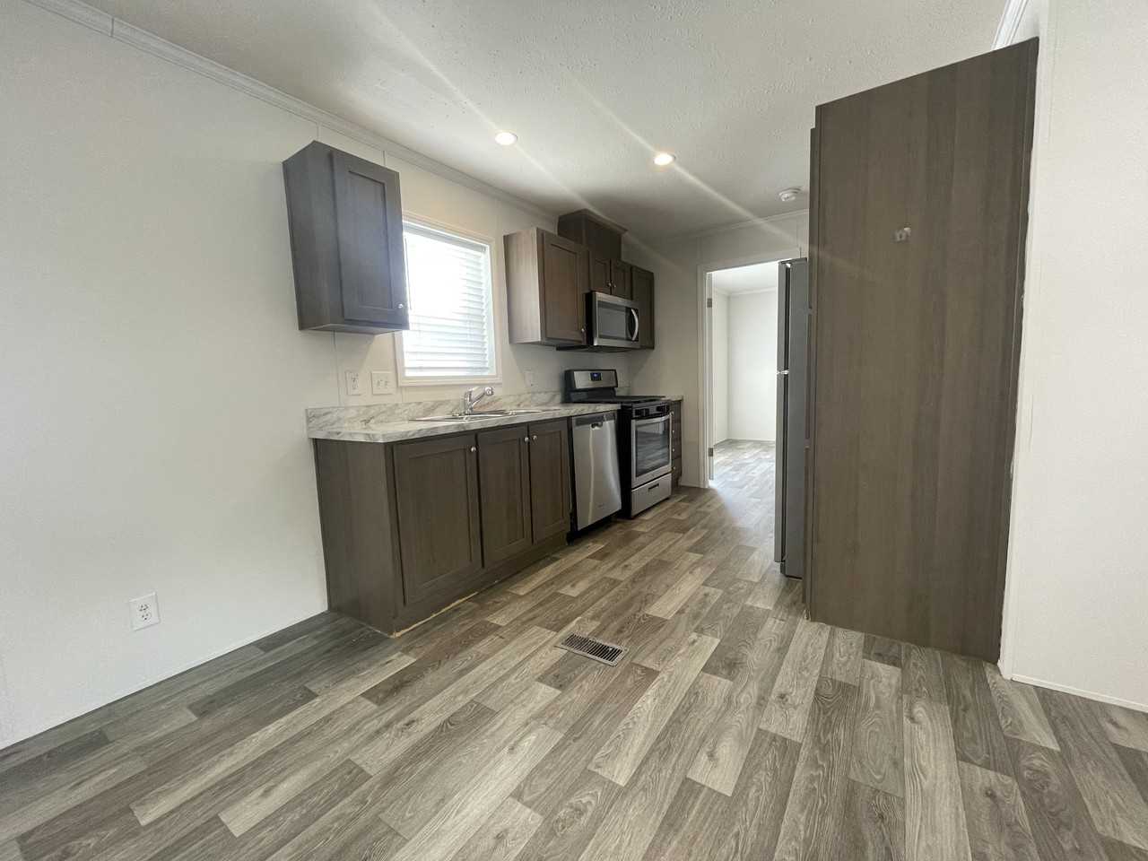 15862 Villaire Avenue #460 - Photo 7 of 25