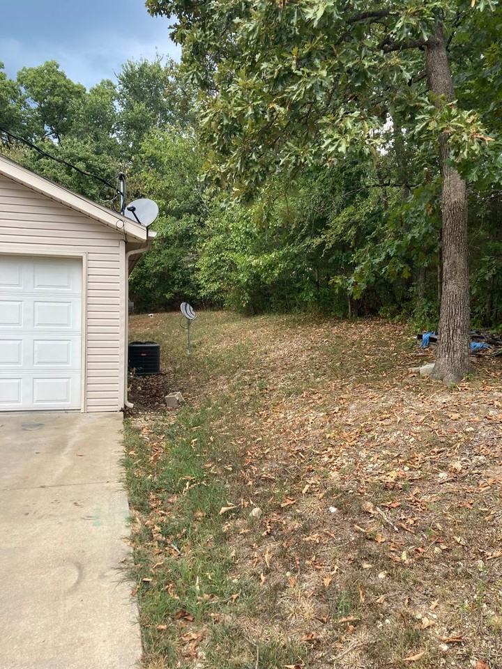 3057 Driftwood Rd - Photo 2 of 14