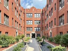 3941 N Janssen Ave #1E - Photo 1 of 1