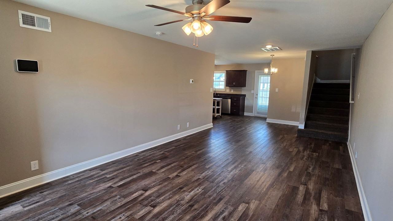446 Irish Hills Dr - Photo 2 of 32