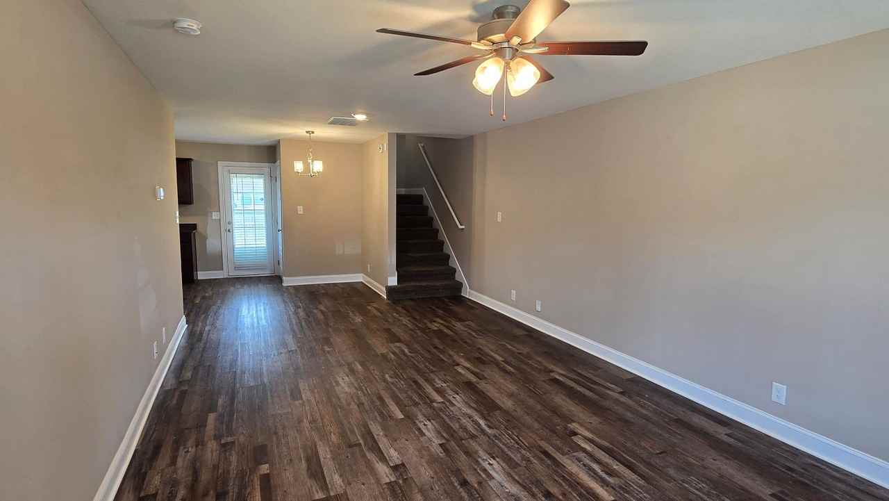 446 Irish Hills Dr - Photo 3 of 32