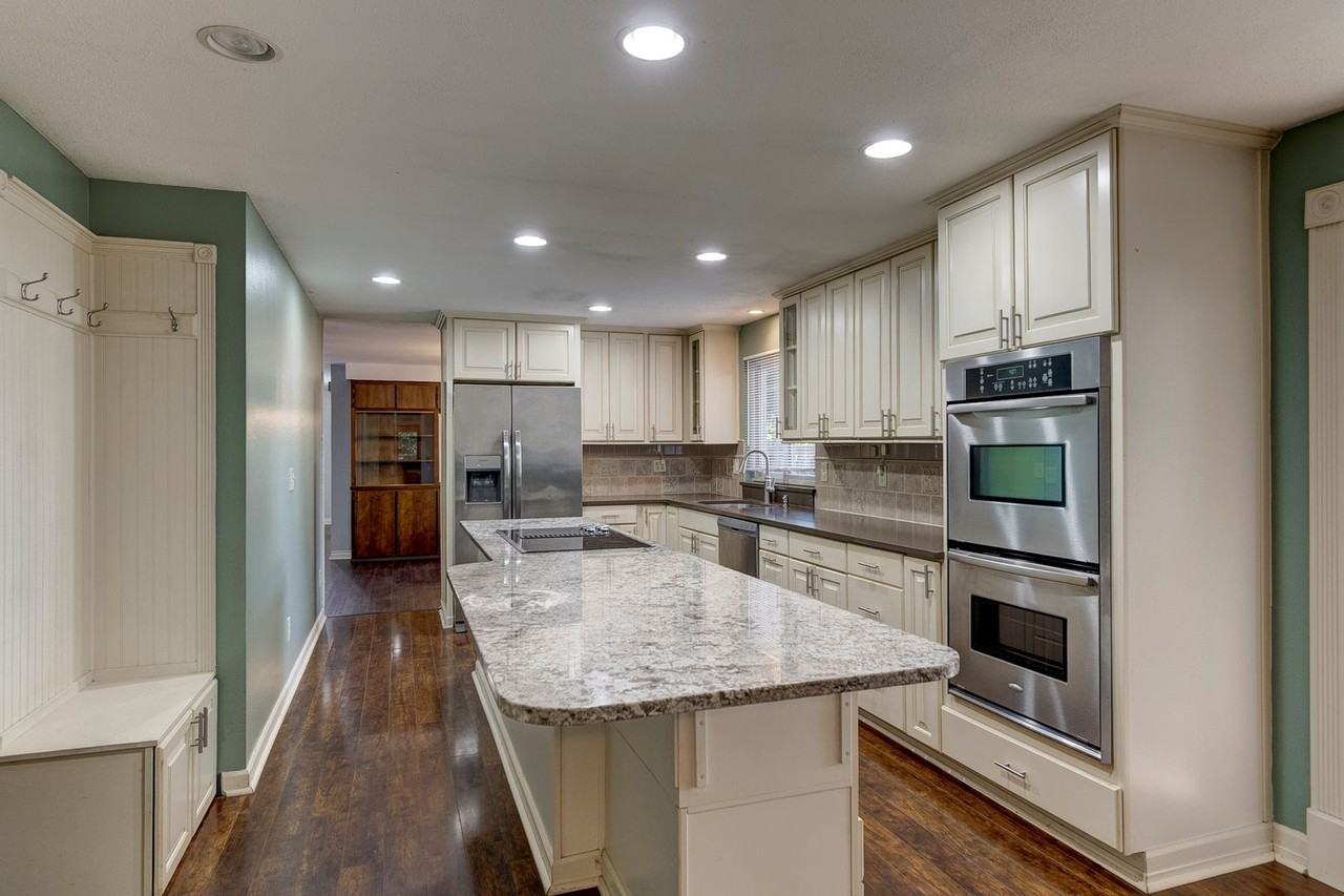 1913 Island View Rd - Photo 5 of 35