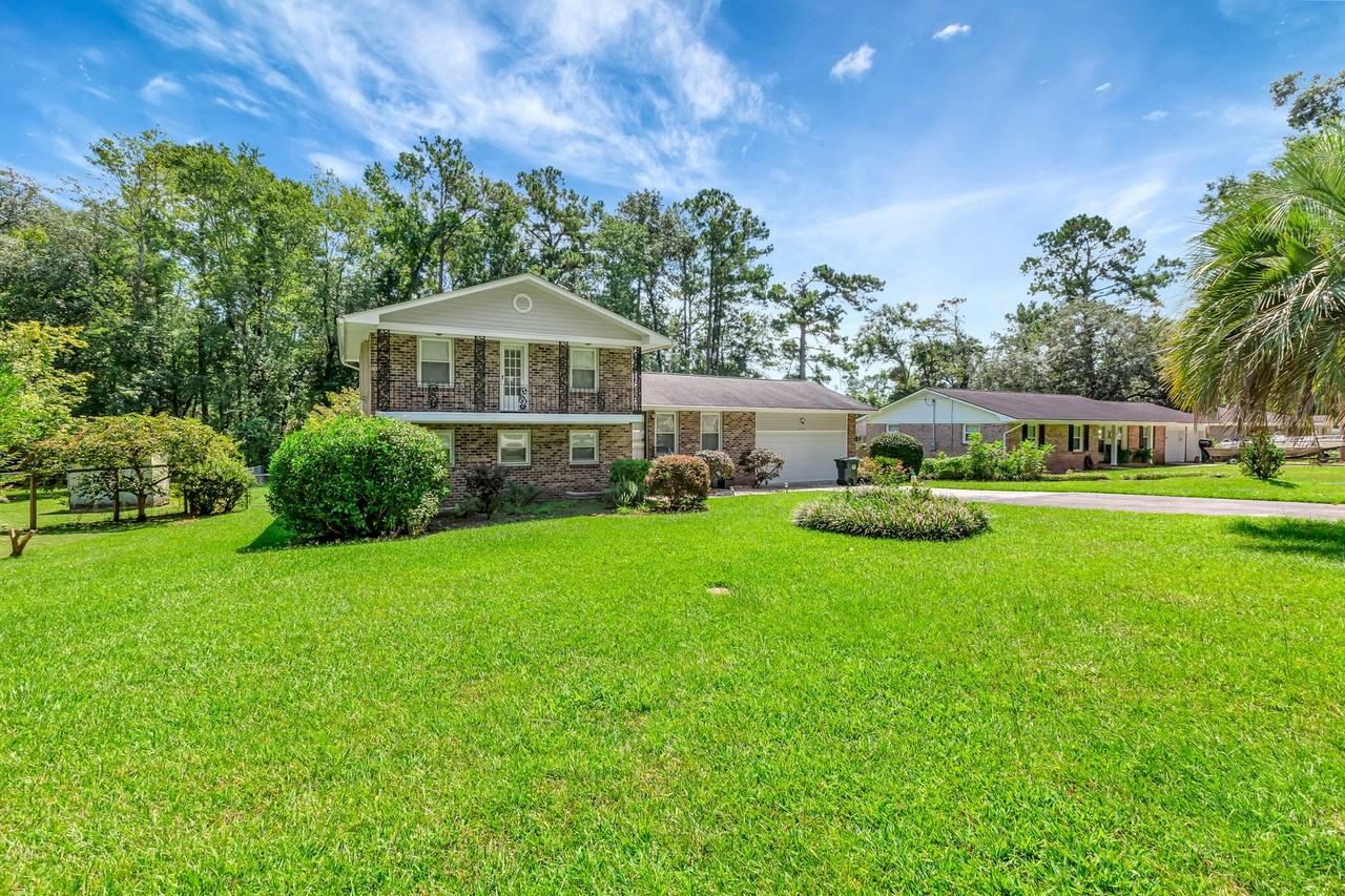 303 Partridge Cir - Photo 2 of 28