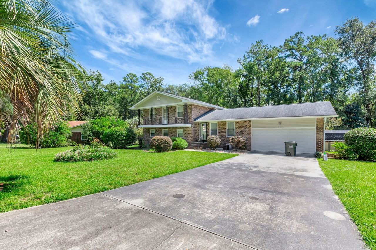 303 Partridge Cir - Photo 3 of 28