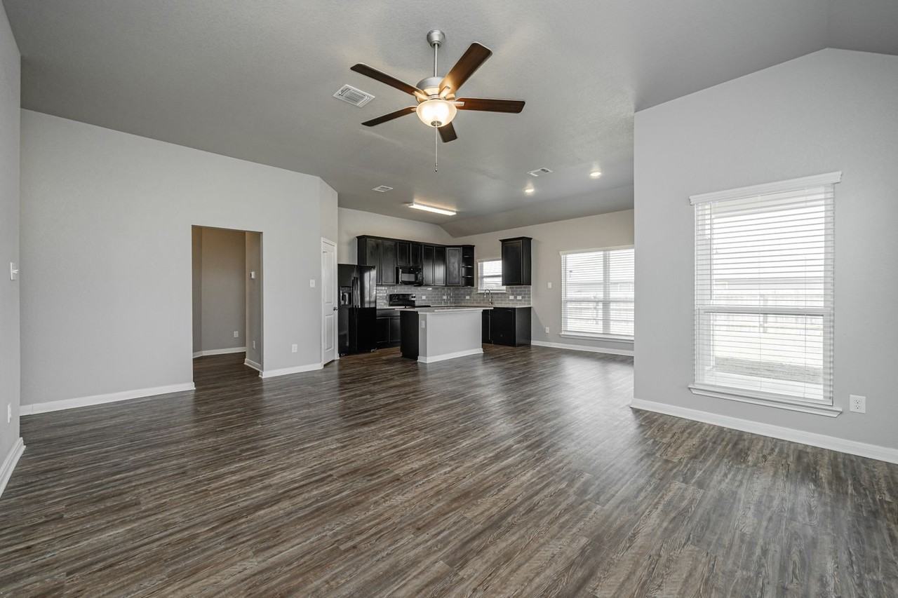 611 Hollyhock Drive - Photo 6 of 50