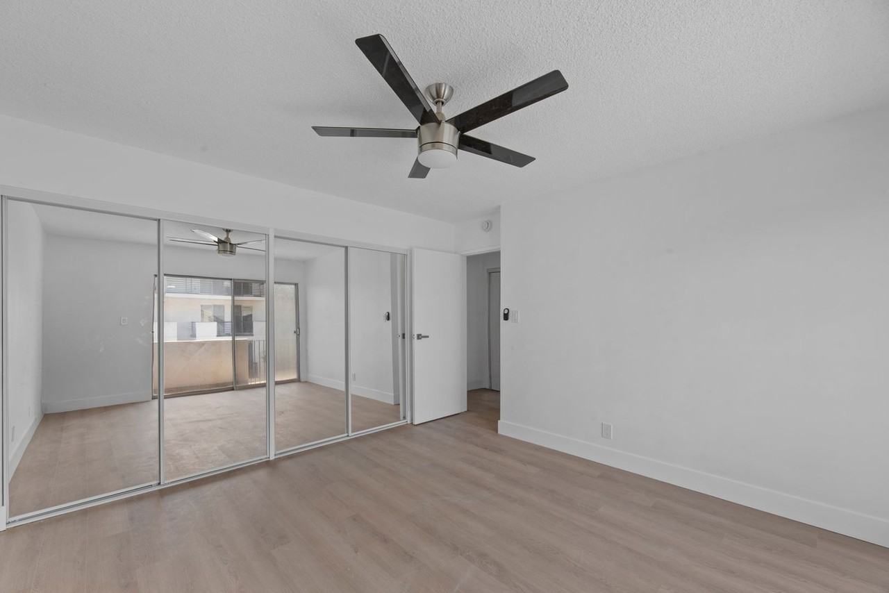 TALA Local at 1301 Havenhurst - Photo 7 of 23