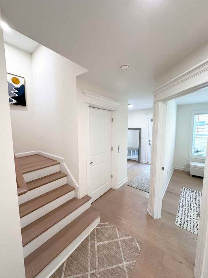 404 34th St #B - Photo 3 of 36