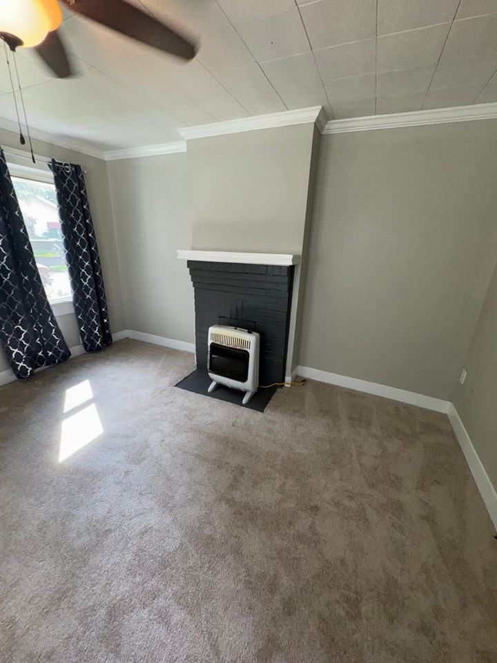 306 N 32nd St - Photo 4 of 17