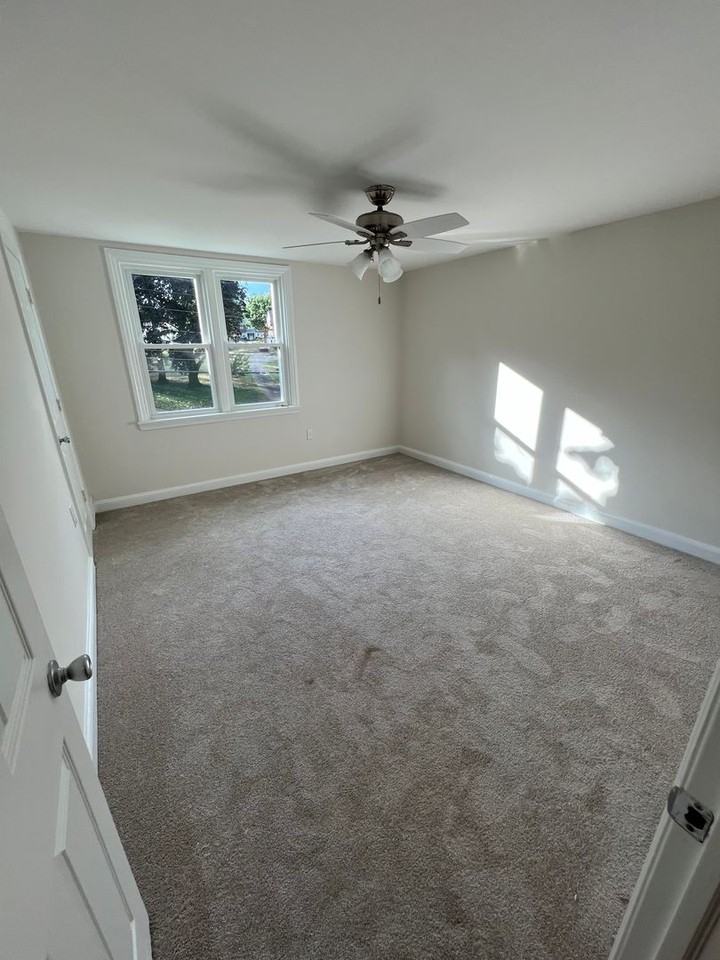 335 N Bishop Ave - Photo 5 of 22