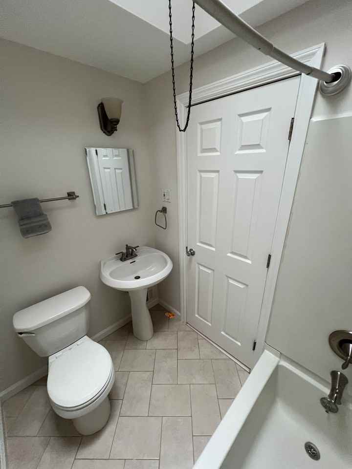 335 N Bishop Ave - Photo 7 of 22