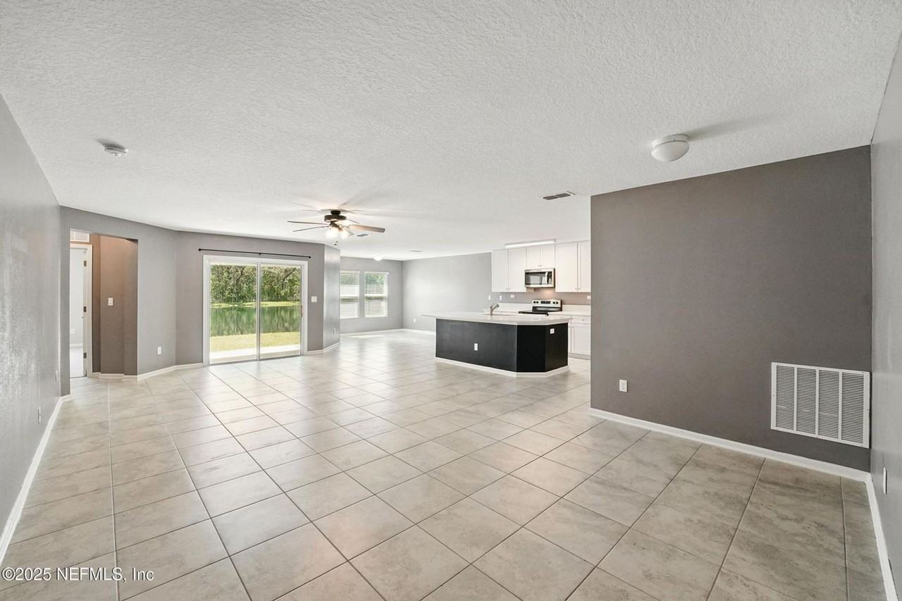 11624 Palladio Way - Photo 3 of 15