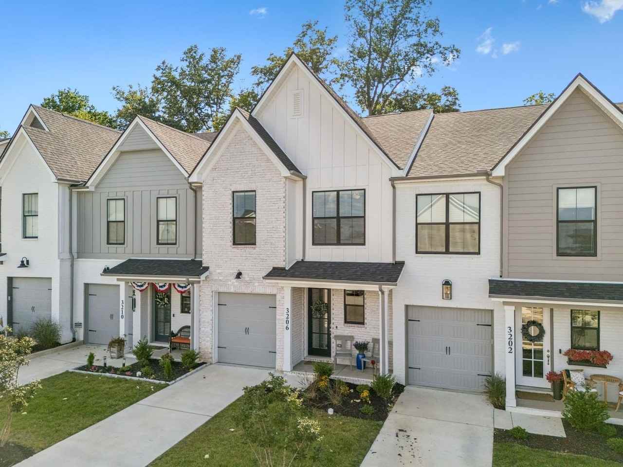 3206 Sassafras Ln - Photo 2 of 50