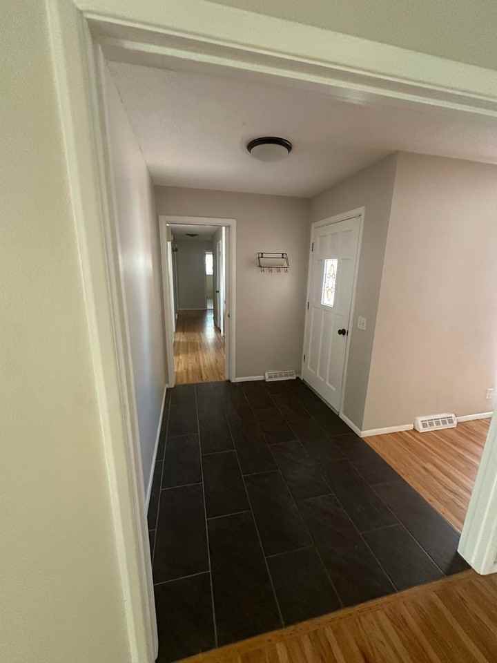 7500 Mcnerney Ave Ne - Photo 3 of 20