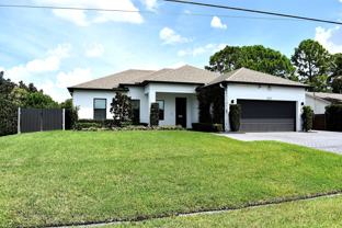 1217 Sw Marmore Ave - Photo 1 of 1