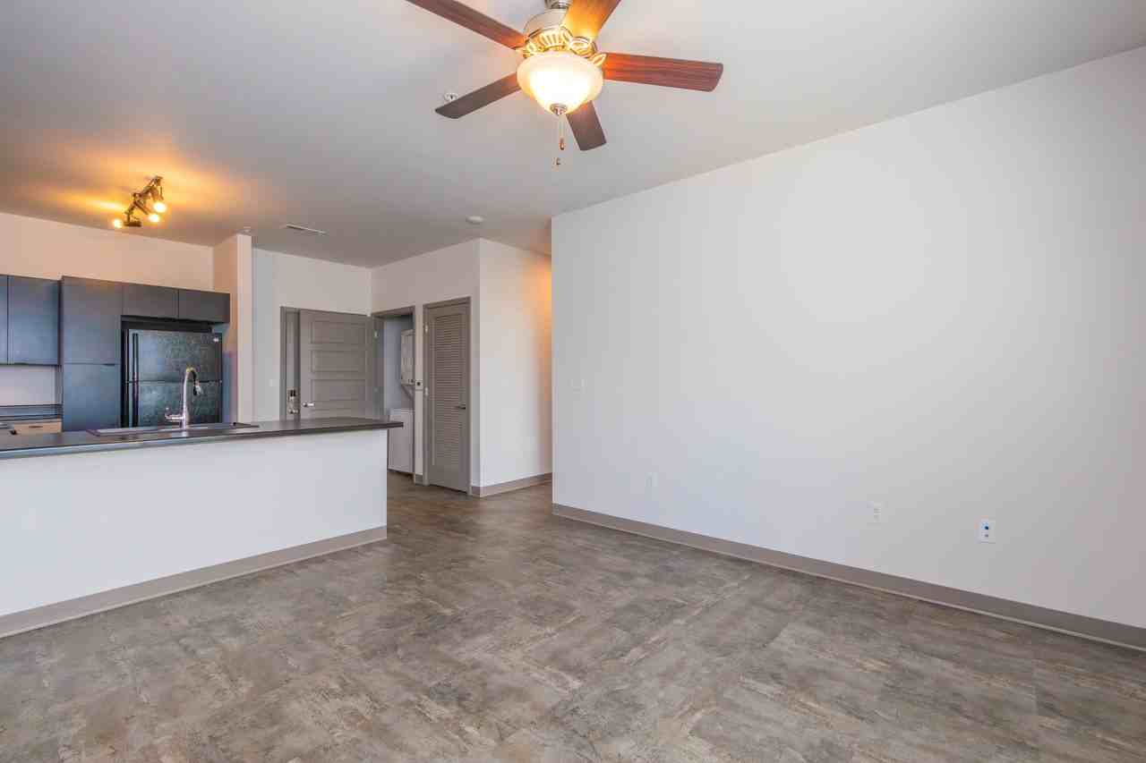 Trail's Bend Apartments - Photo 7 of 36