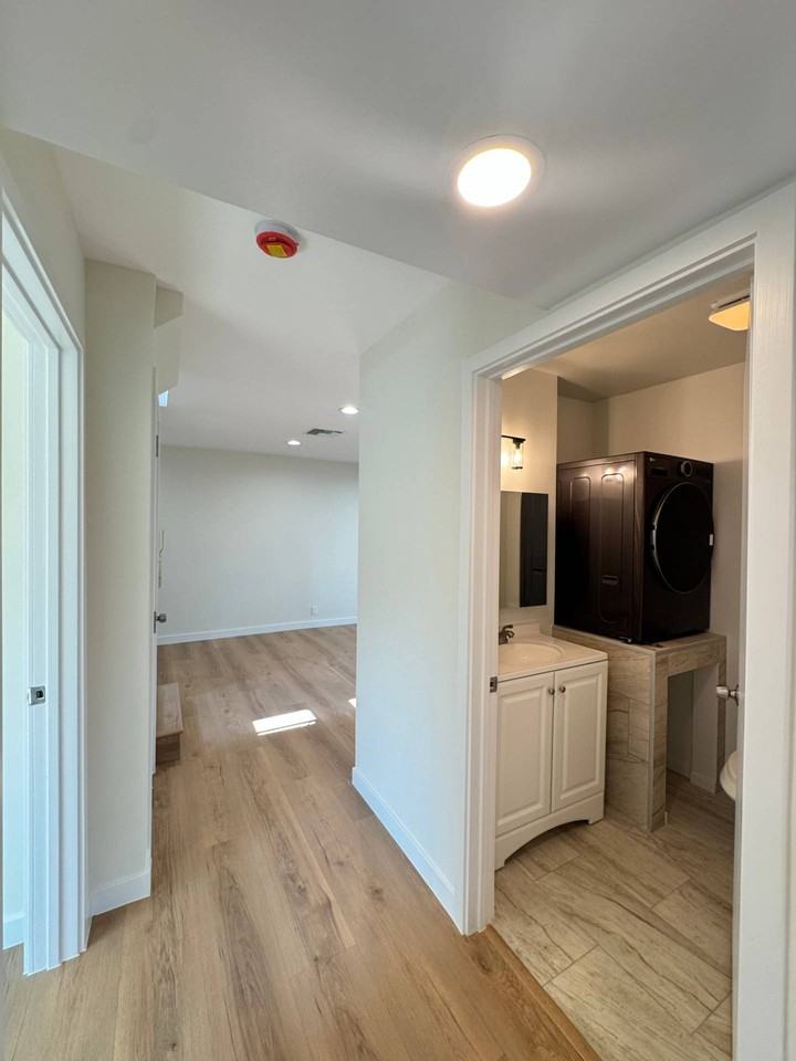 515 West Doran Street #1 - Photo 7 of 19