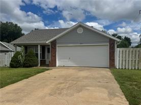 829 Sw Arrowhead Dr - Photo 1 of 1