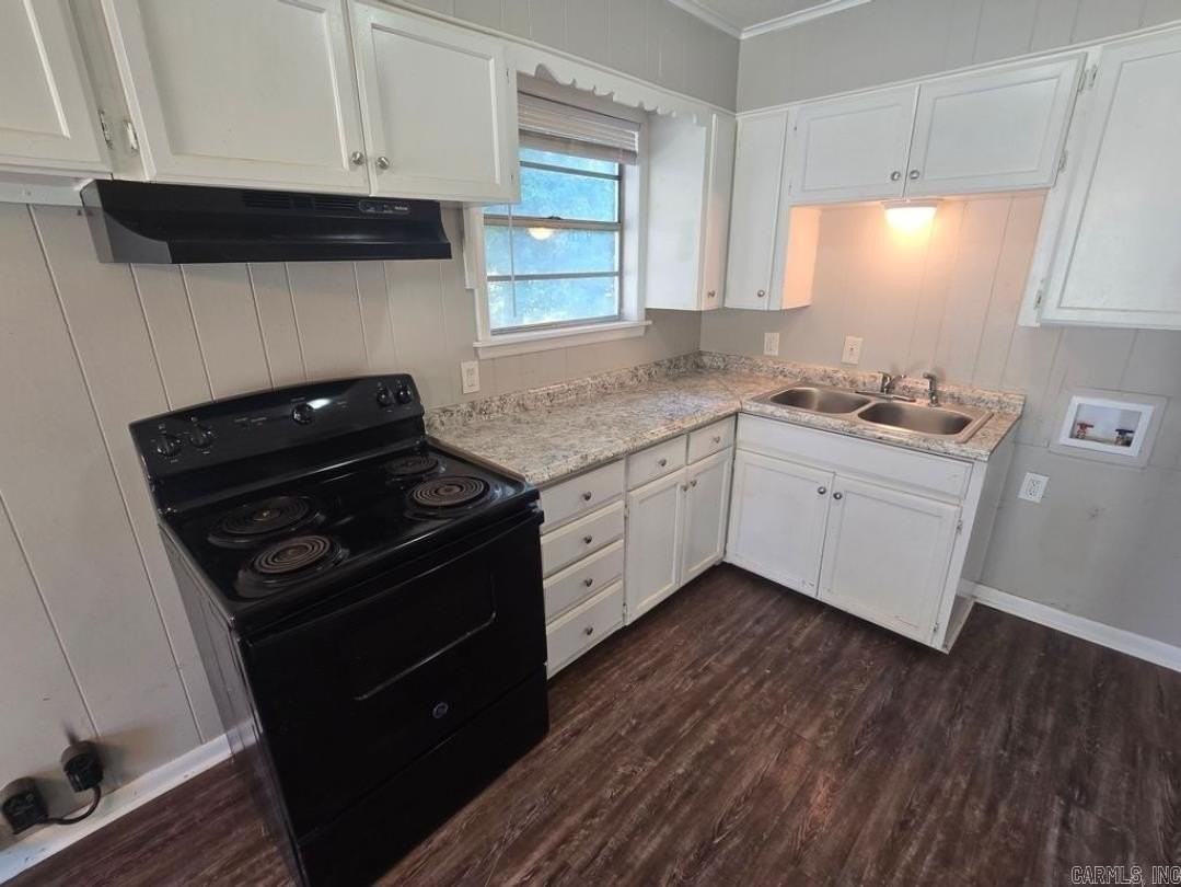 1011 Ferrell Dr - Photo 3 of 7