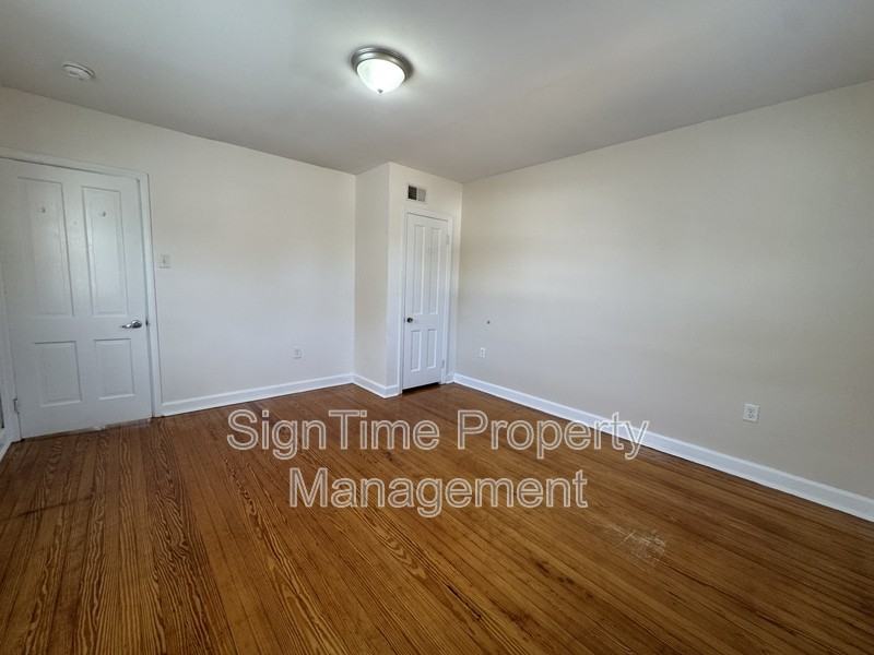 28 E Franklin St - Photo 4 of 13