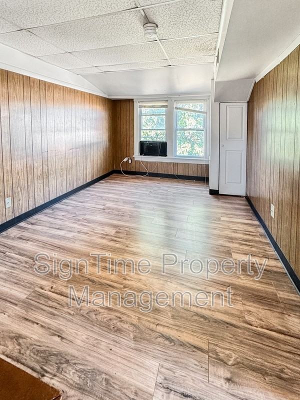 792 Frederick St #10 - Photo 2 of 8