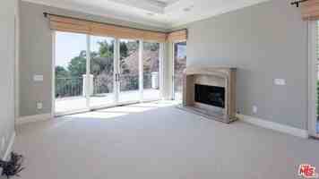 featured image of 1693 Marmont Ave