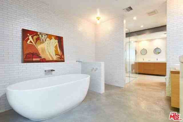 15960 Alcima Ave - Photo 2 of 8
