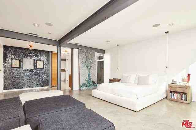 15960 Alcima Ave - Photo 3 of 8