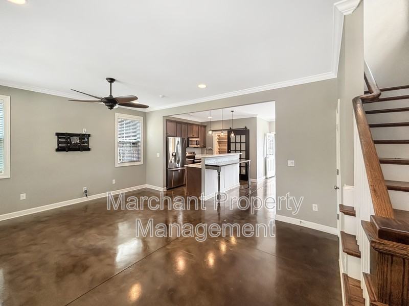 20 Lincoln St - Photo 4 of 20