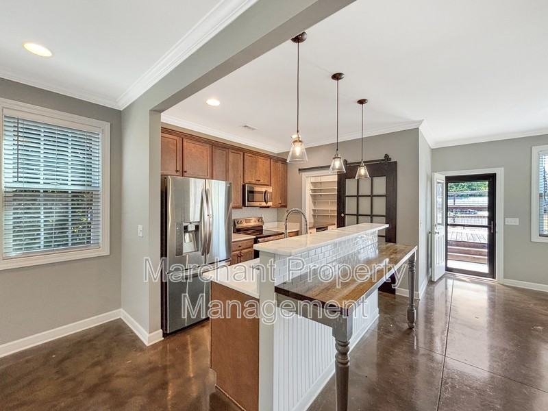 20 Lincoln St - Photo 6 of 20