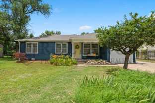 3301 S Osage Ave - Photo 1 of 1