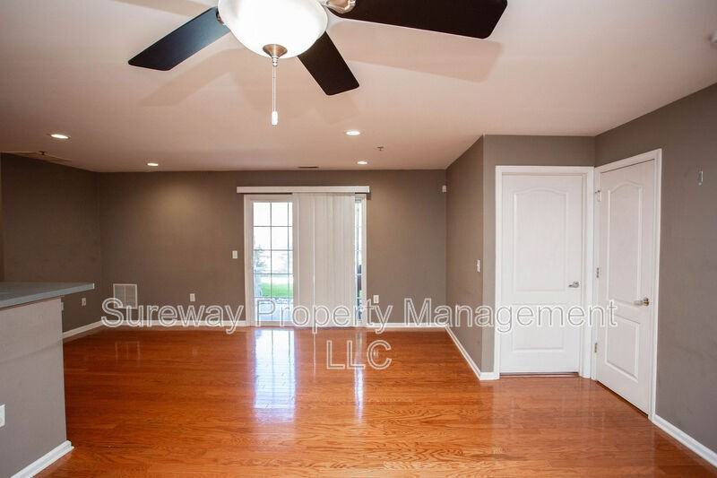 137 Natalie Rd - Photo 3 of 29