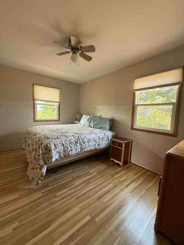 1110 Smith St - Photo 3 of 12