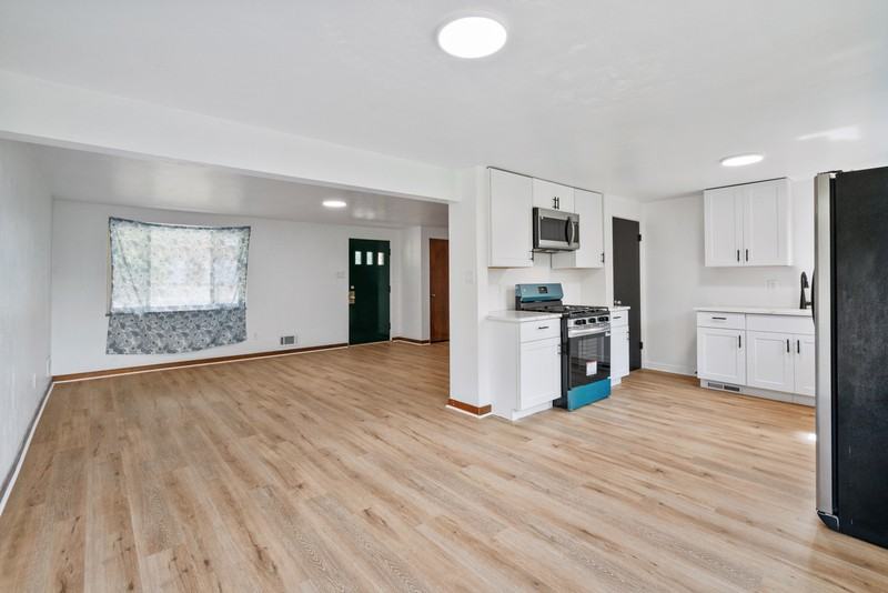 309 Sebring Ave - Photo 6 of 18