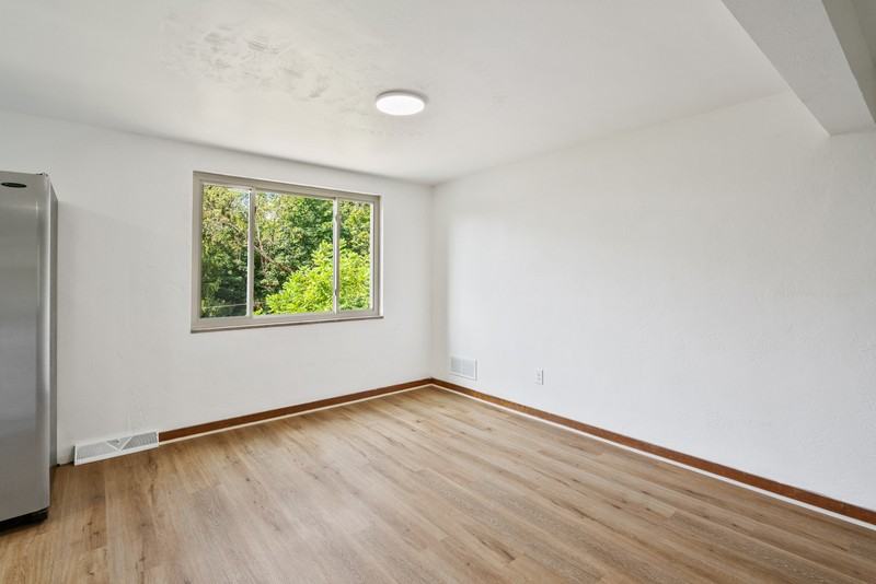 309 Sebring Ave - Photo 7 of 18