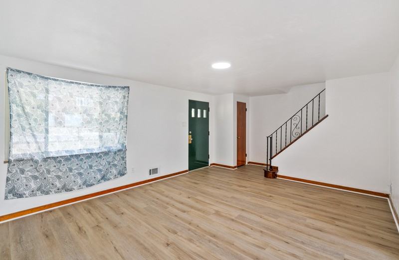 309 Sebring Ave - Photo 3 of 18