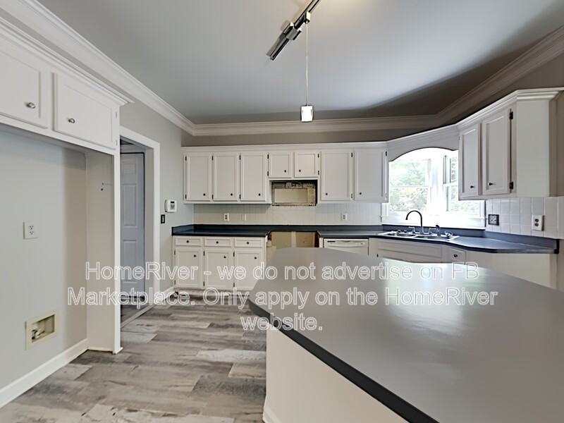 313 Brook Hollow Dr - Photo 6 of 27