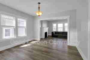featured image of 2273 Delaware Ave #UPPER