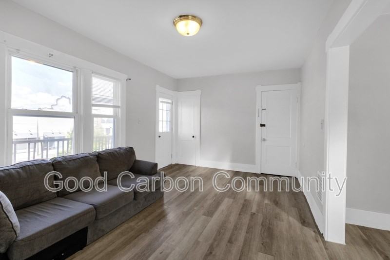 2273 Delaware Ave - Photo 5 of 19