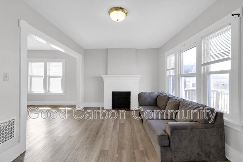 2273 Delaware Ave - Photo 6 of 19