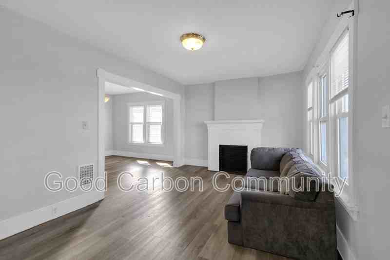 2273 Delaware Ave - Photo 7 of 19