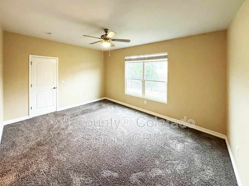 742 Thimbleberry Pt - Photo 5 of 26