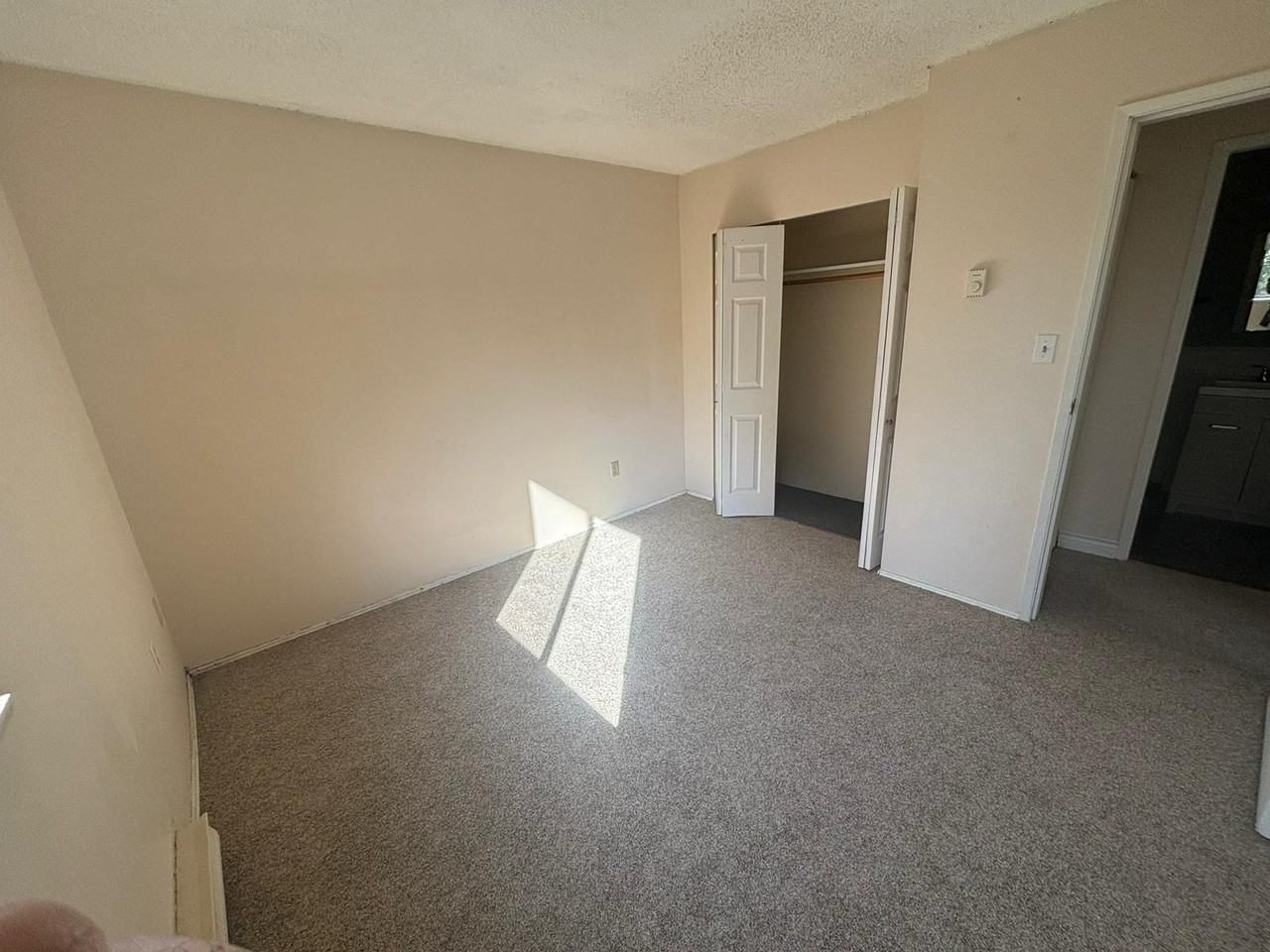 9131 Capella Dr - Photo 5 of 9