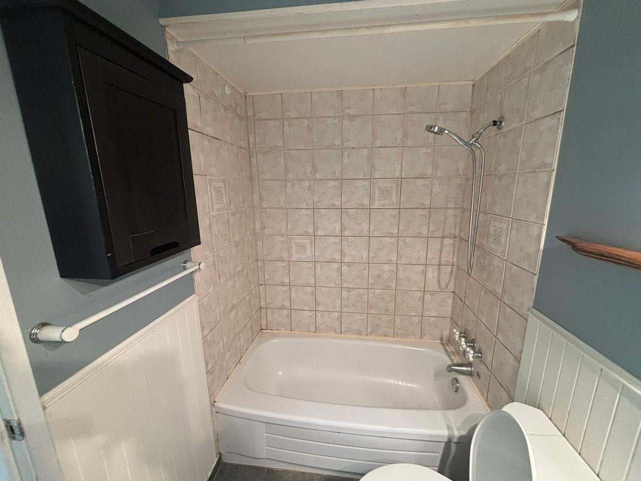 9131 Capella Dr - Photo 3 of 9