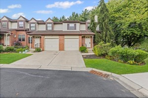 featured image of 100 Greensward Ln
