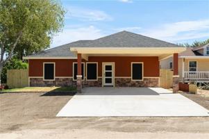 featured image of 832 N Kika De La Garza Blvd