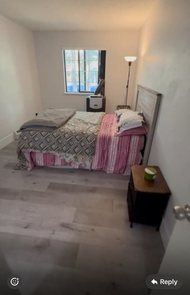 13827 100 Ave - Photo 3 of 8