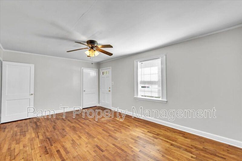 1408 East 49th Street - Photo 6 of 21