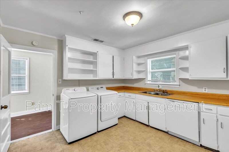 1408 East 49th Street - Photo 7 of 21