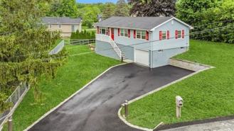 39 Lincoln Ave - Photo 1 of 1